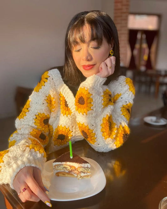 Handmade Sunflower Crochet Cardigan – Cozy, Aesthetic & Trendy Winter Wear