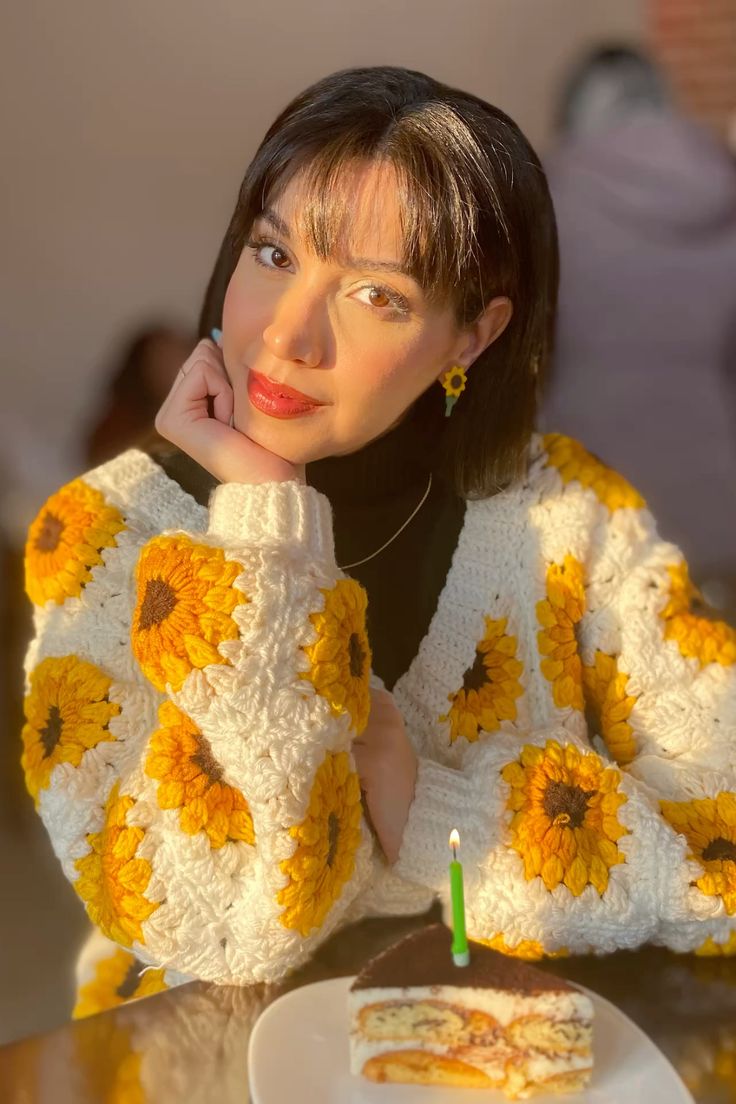Handmade Sunflower Crochet Cardigan – Cozy, Aesthetic & Trendy Winter Wear